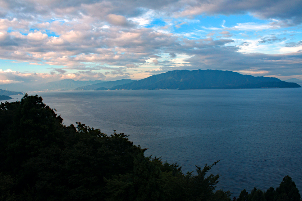 敦賀湾と敦賀半島