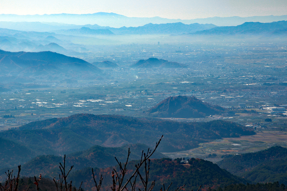 甑岳