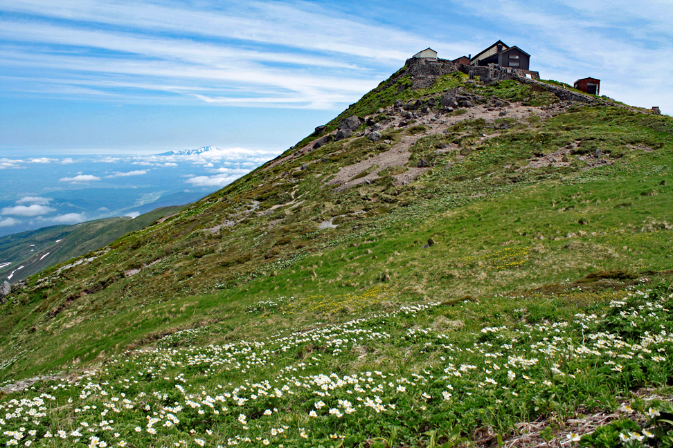 月山