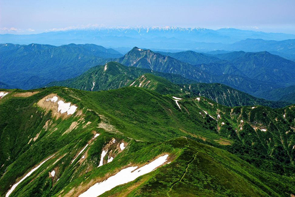 大朝日岳