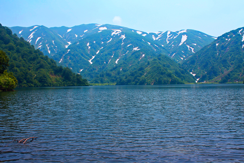 以東岳