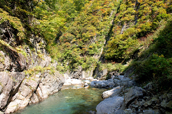 加治川峡谷のゴルジュ