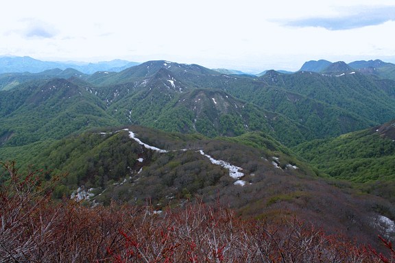 山形側の山並