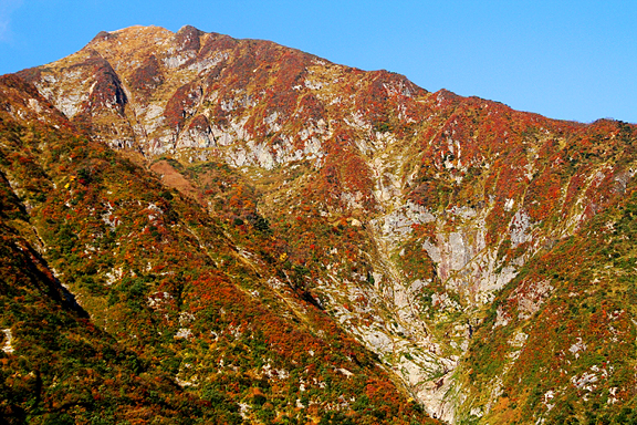 紅葉の祝瓶山