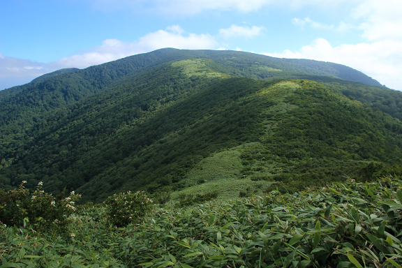 翁山