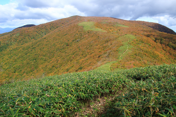 翁山