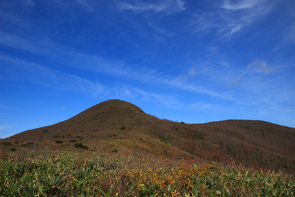 秋空と山形神室