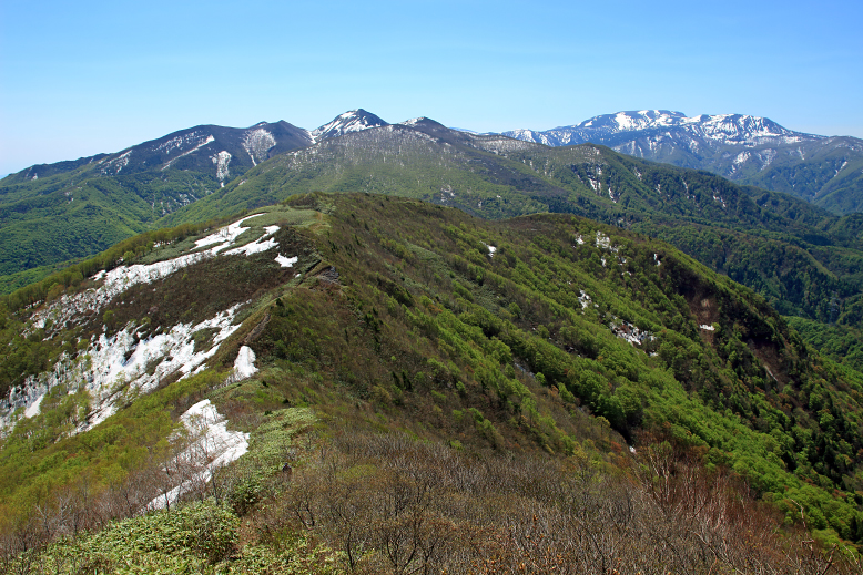 山形神室岳