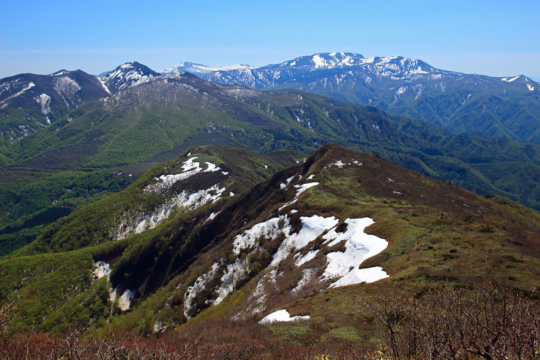 山形神室岳