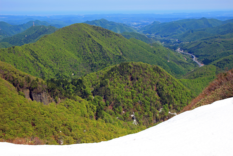 山形神室岳