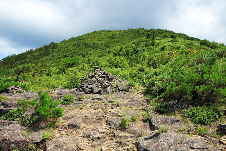 山形神室岳