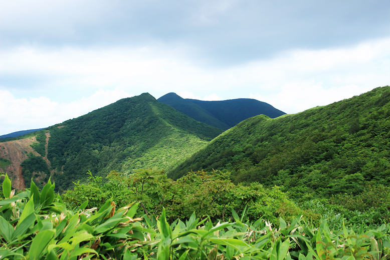 山形神室岳