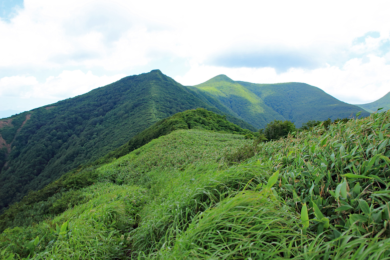 山形神室岳