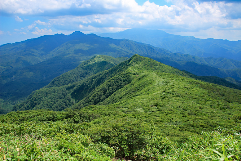 山形神室岳