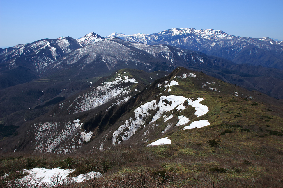 山形神室岳