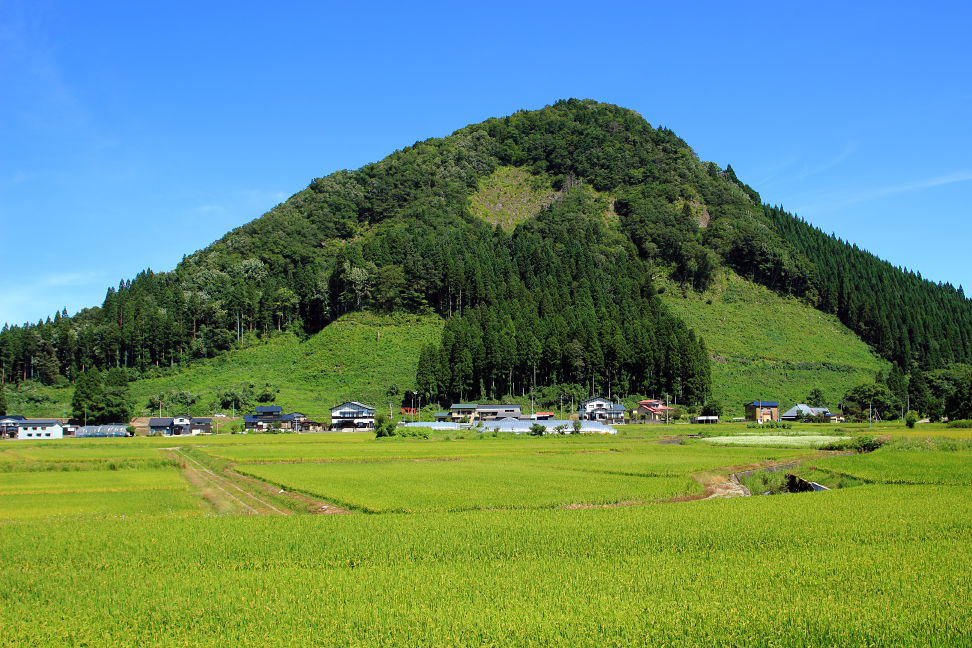 初秋の薬師山